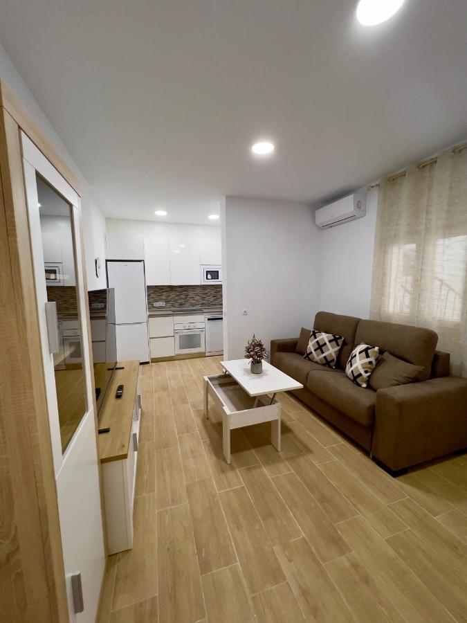 Rockside Residences Suites La Linea La Línea de la Concepción Exterior foto